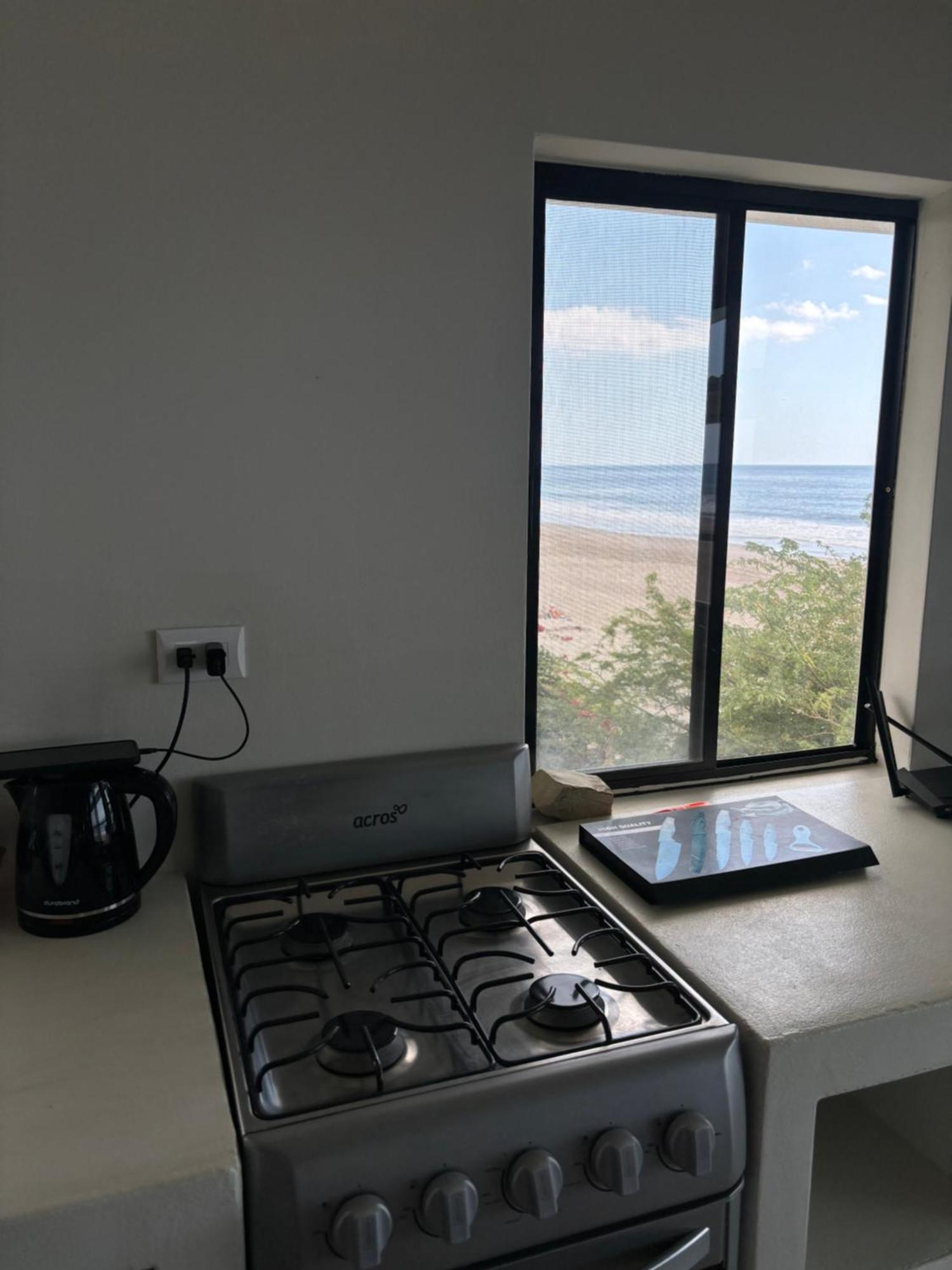 Stella Mar Oceanfront Hotel Popoyo Room photo